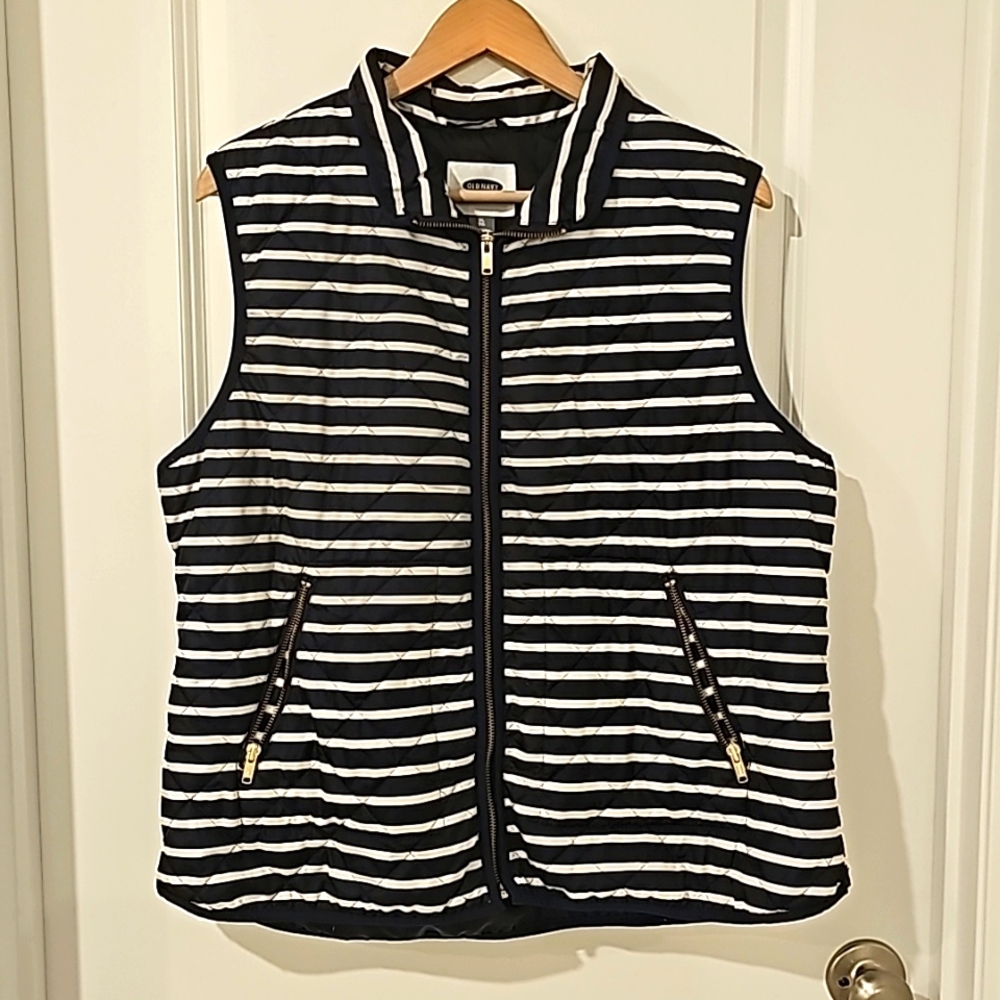 Quilted Puffer Vest, Size XL